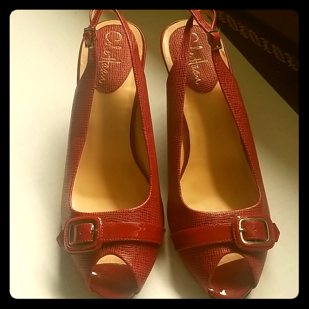 Women's shoes
